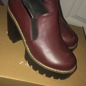 Chunky leather heels - suitable for all season !